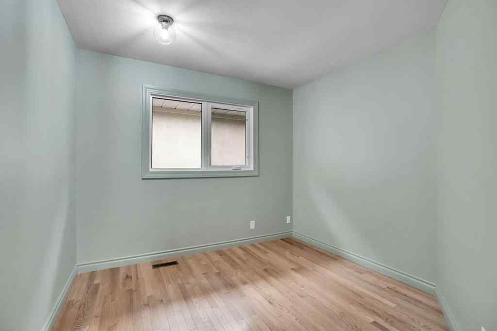 MLS® A2254337 - 524 21 Avenue NW in Mount Pleasant Calgary, Residential