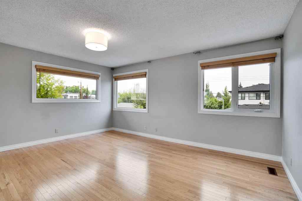 MLS® A2254337 - 524 21 Avenue NW in Mount Pleasant Calgary, Residential