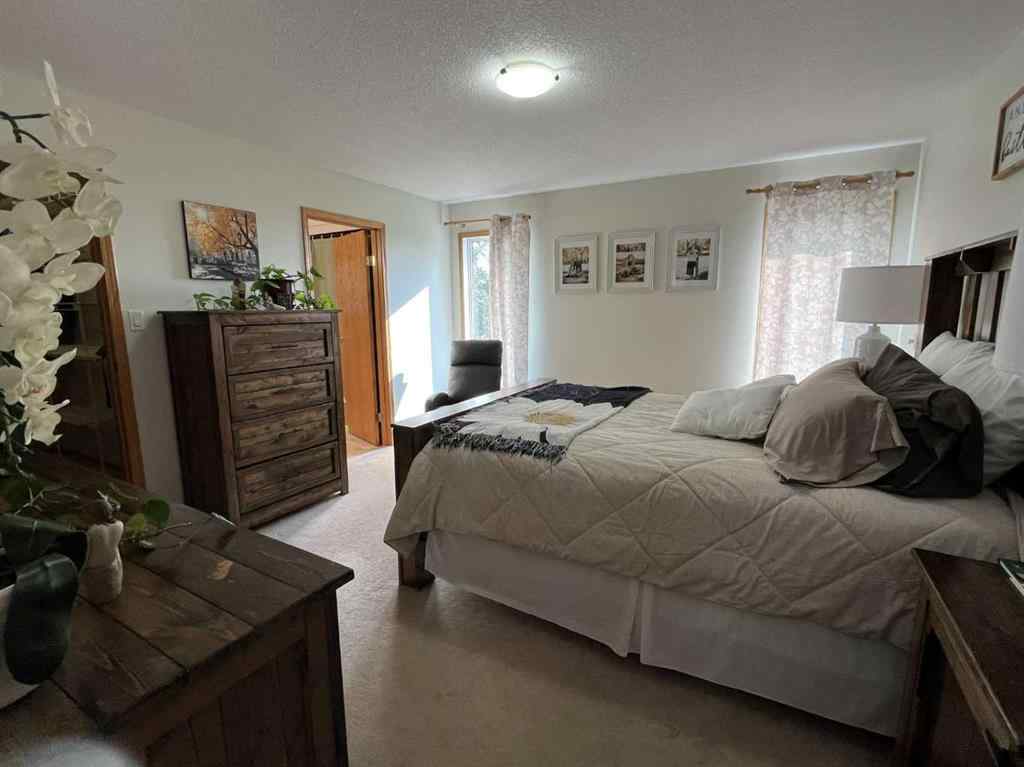 MLS® A2254344 - 145040 RGE RD 181   in NONE Enchant, Residential