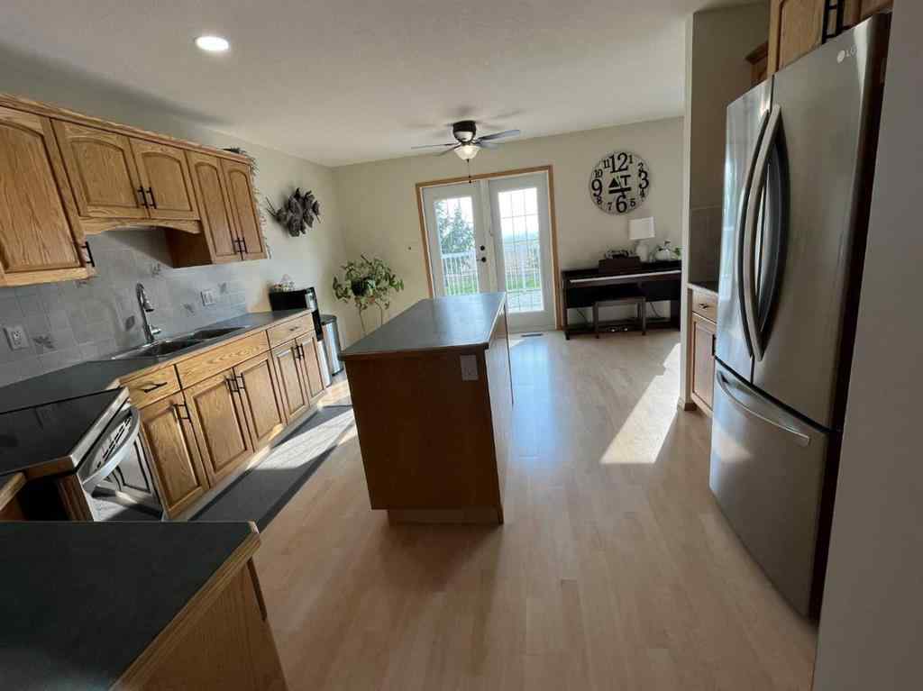 MLS® A2254344 - 145040 RGE RD 181   in NONE Enchant, Residential