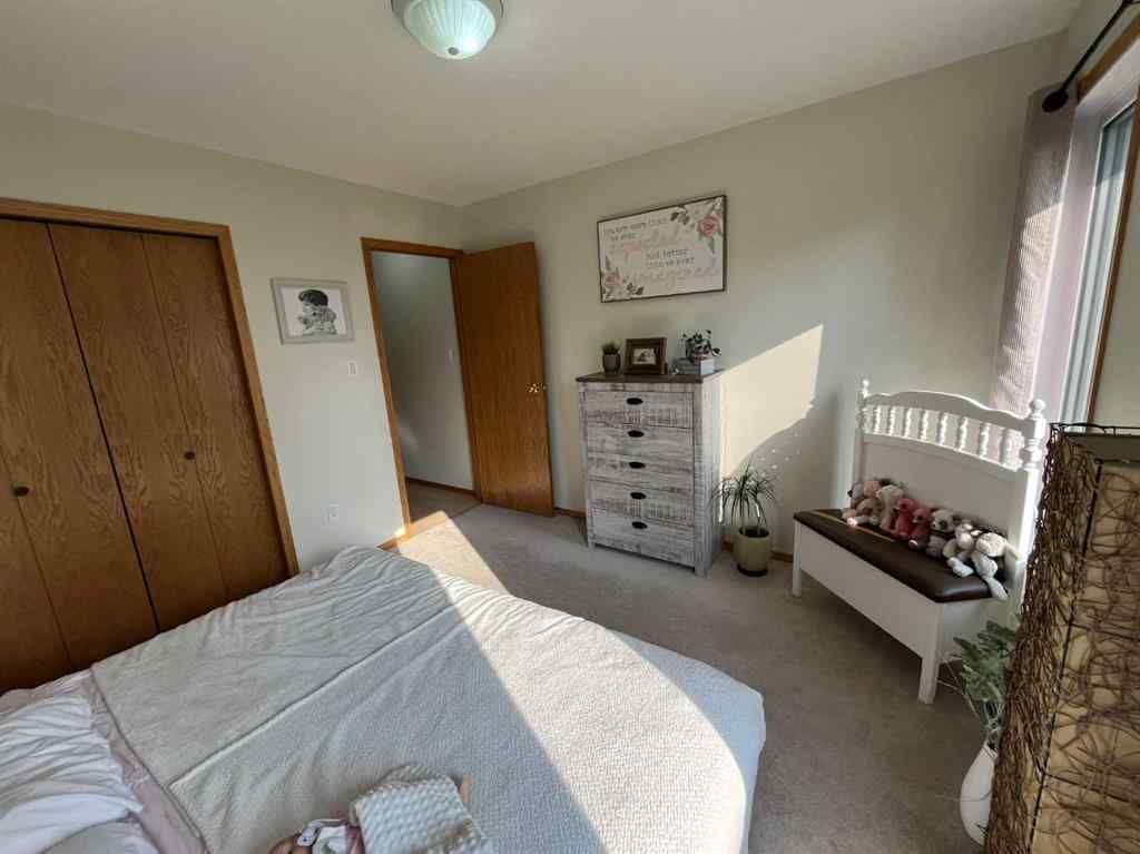 MLS® A2254344 - 145040 RGE RD 181   in NONE Enchant, Residential