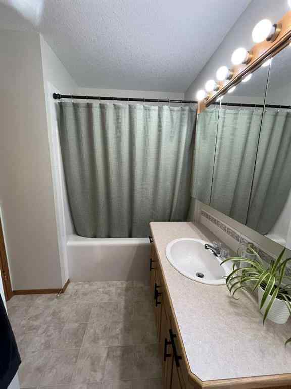 MLS® A2254344 - 145040 RGE RD 181   in NONE Enchant, Residential