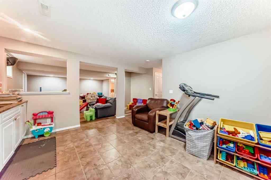 MLS® A2254347 - 103 Sienna Park Heath SW in Signal Hill Calgary, Residential