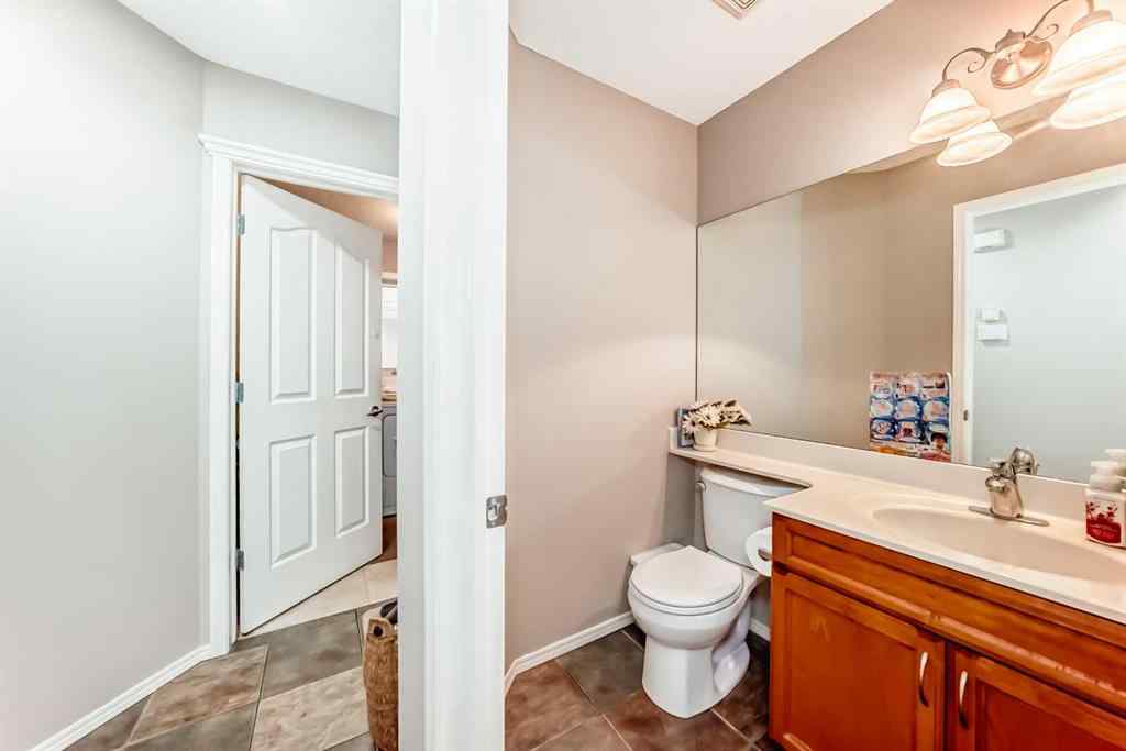 MLS® A2254347 - 103 Sienna Park Heath SW in Signal Hill Calgary, Residential