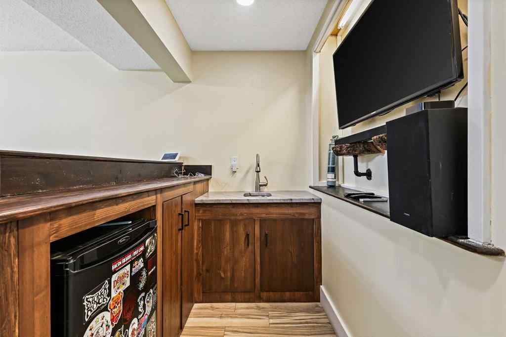 MLS® A2254349 - 24 Westridge Drive SW in Westridge Okotoks, Residential
