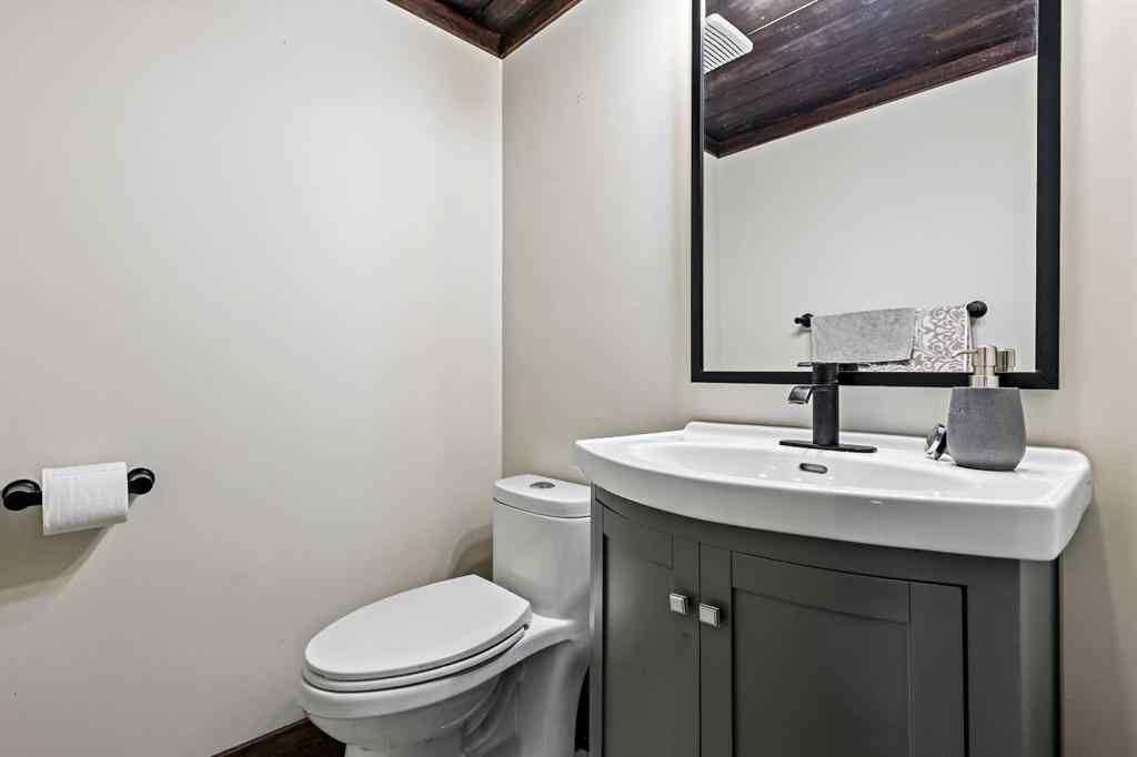 MLS® A2254349 - 24 Westridge Drive SW in Westridge Okotoks, Residential