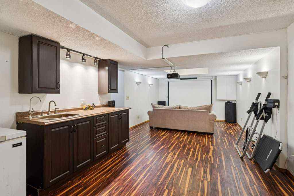 MLS® A2254350 - 59 Sandringham Close NW in Sandstone Valley Calgary, Residential