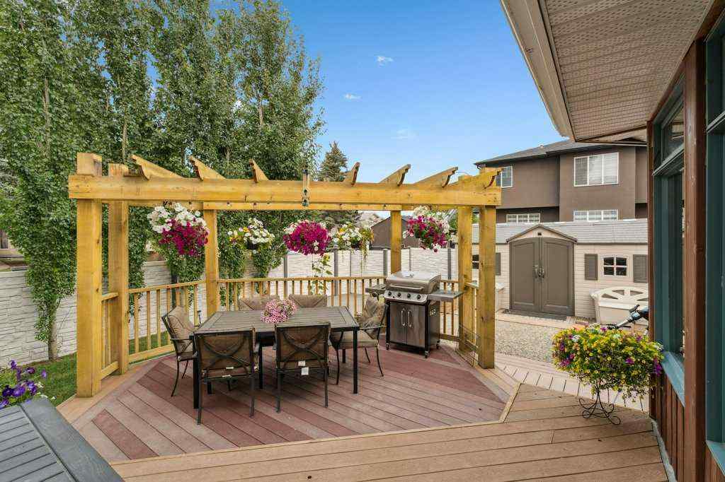 MLS® A2254350 - 59 Sandringham Close NW in Sandstone Valley Calgary, Residential