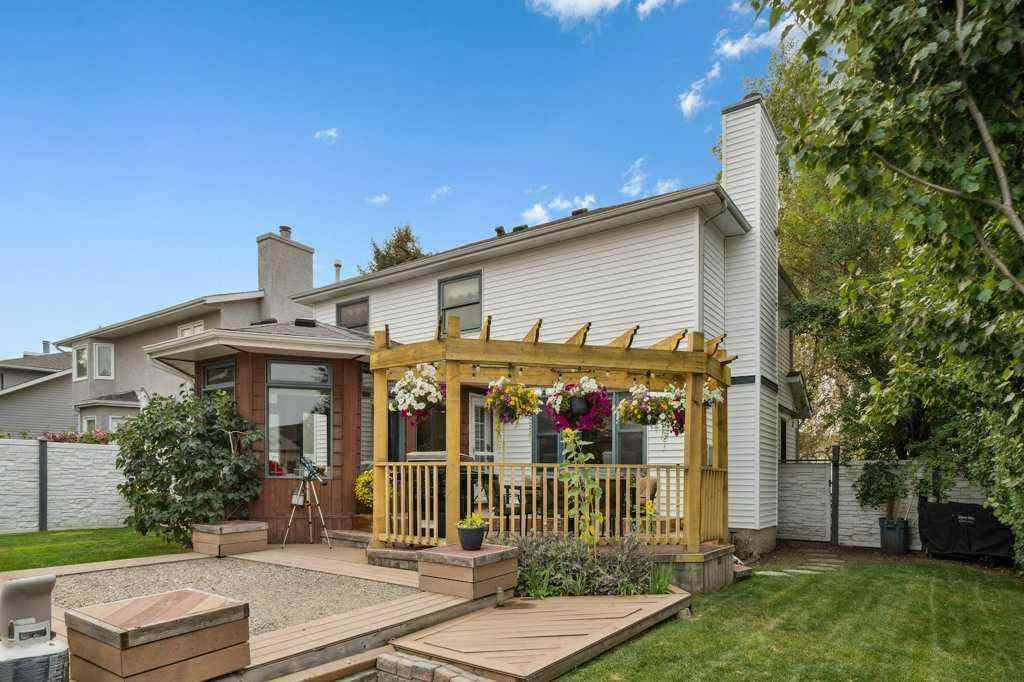 MLS® A2254350 - 59 Sandringham Close NW in Sandstone Valley Calgary, Residential