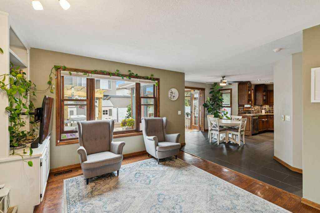 MLS® A2254350 - 59 Sandringham Close NW in Sandstone Valley Calgary, Residential