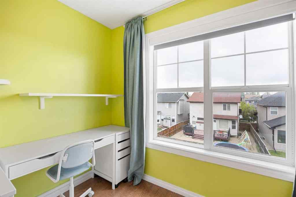 MLS® A2254358 - 3022 New Brighton Gardens SE in New Brighton Calgary, Residential