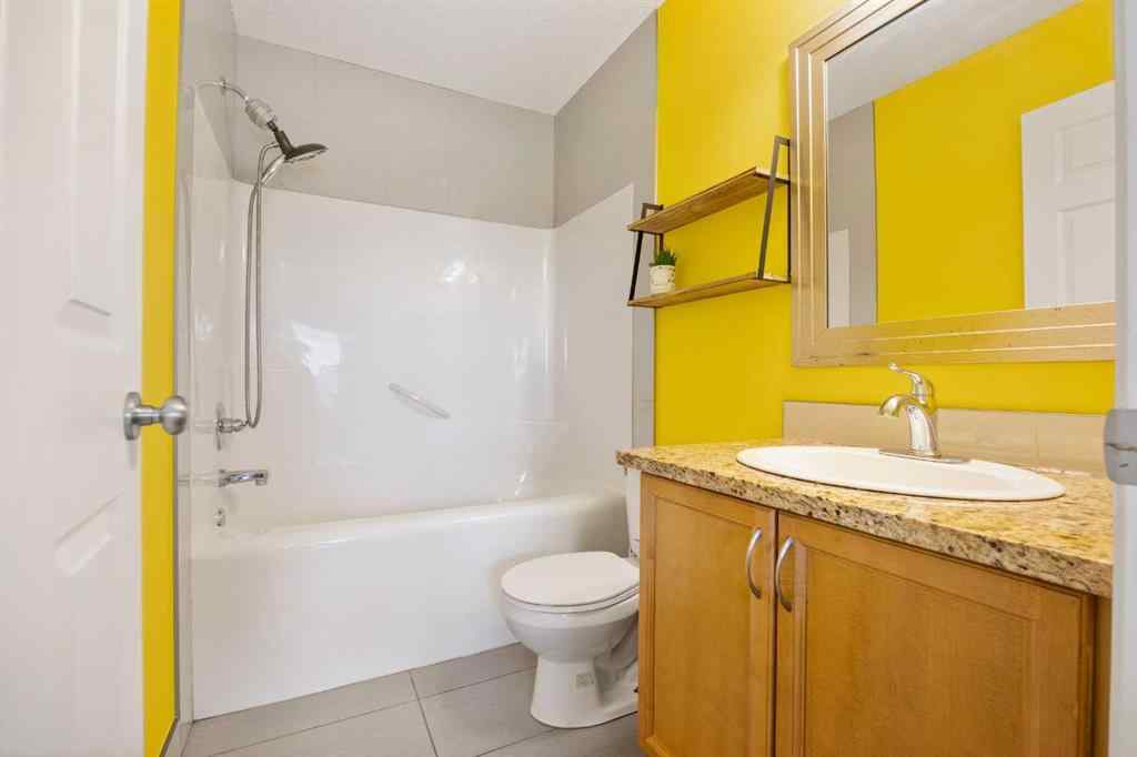 MLS® A2254358 - 3022 New Brighton Gardens SE in New Brighton Calgary, Residential