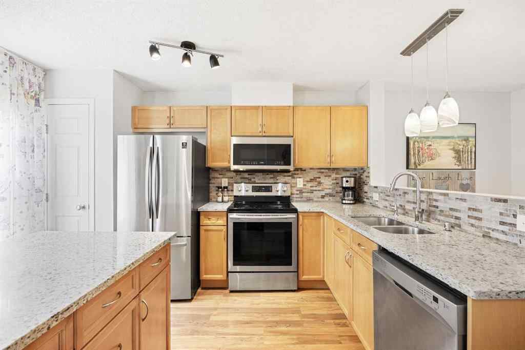 MLS® A2254358 - 3022 New Brighton Gardens SE in New Brighton Calgary, Residential