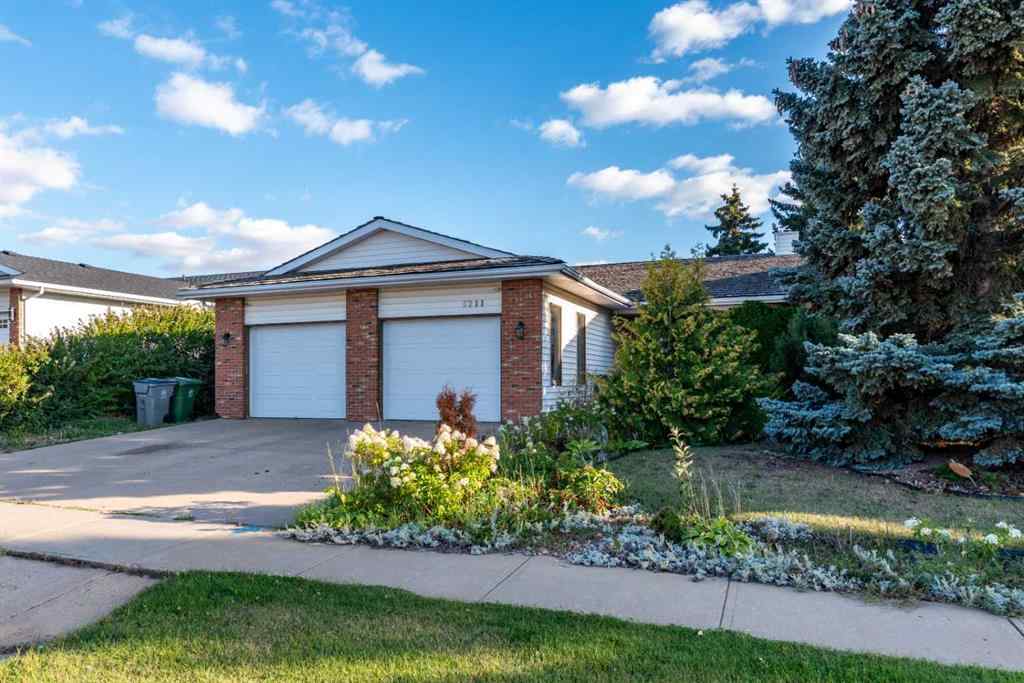 MLS® A2254363 - 5211 26 Street  in Steele Heights Lloydminster, Residential