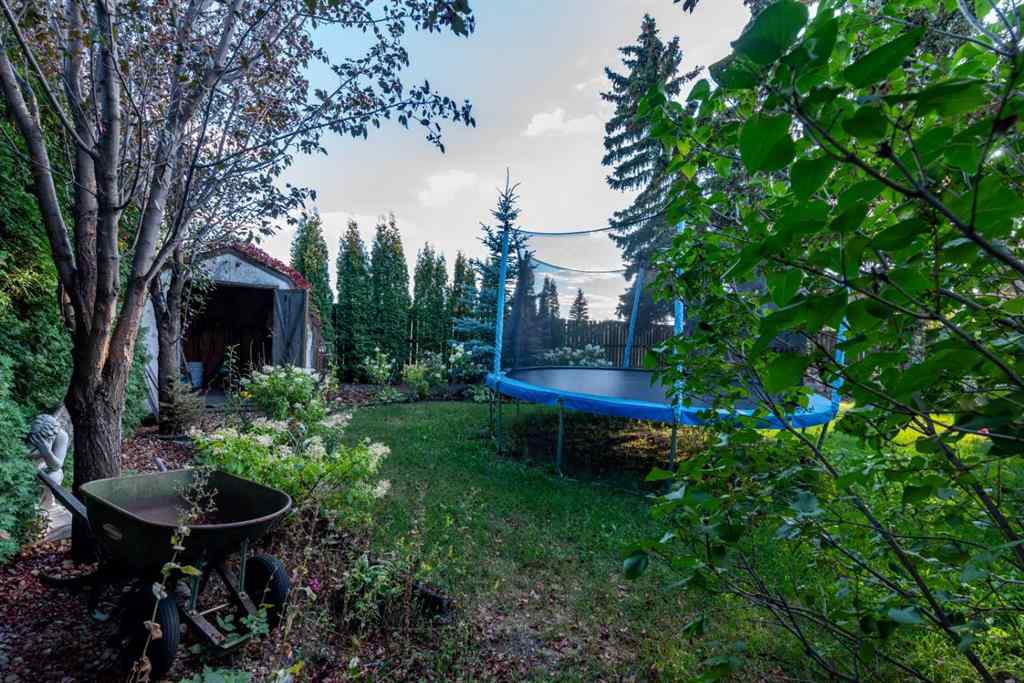 MLS® A2254363 - 5211 26 Street  in Steele Heights Lloydminster, Residential