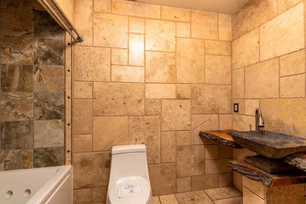 MLS® A2254363 - 5211 26 Street  in Steele Heights Lloydminster, Residential