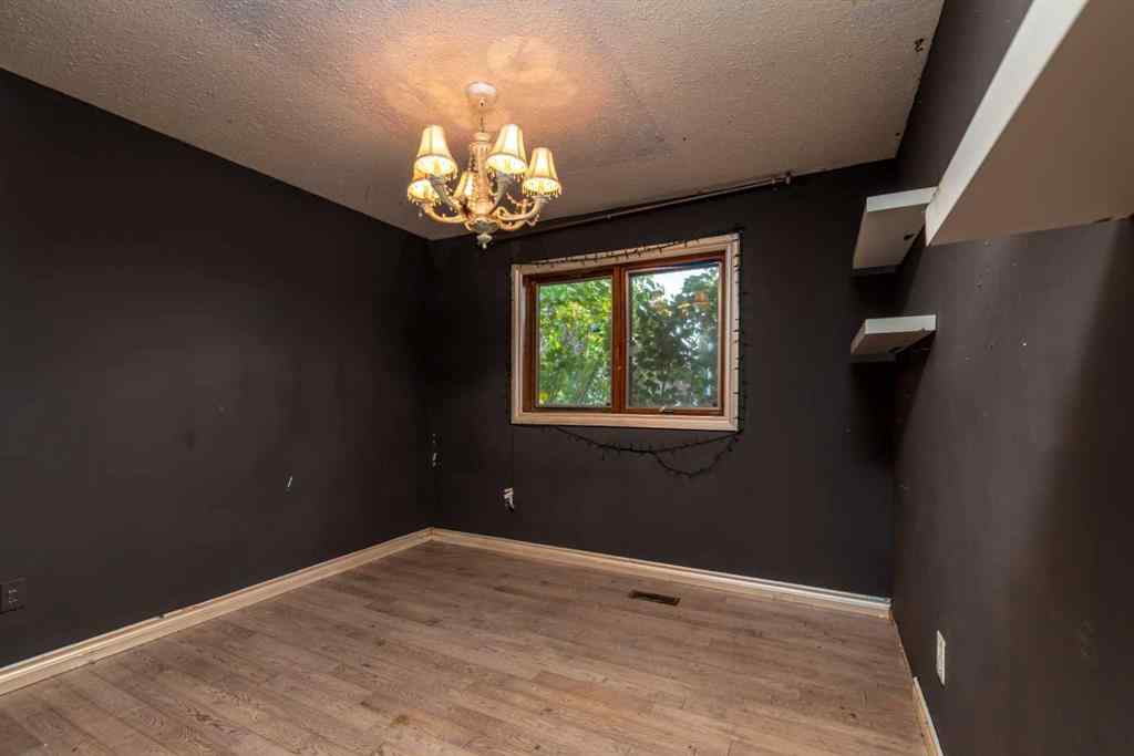 MLS® A2254363 - 5211 26 Street  in Steele Heights Lloydminster, Residential