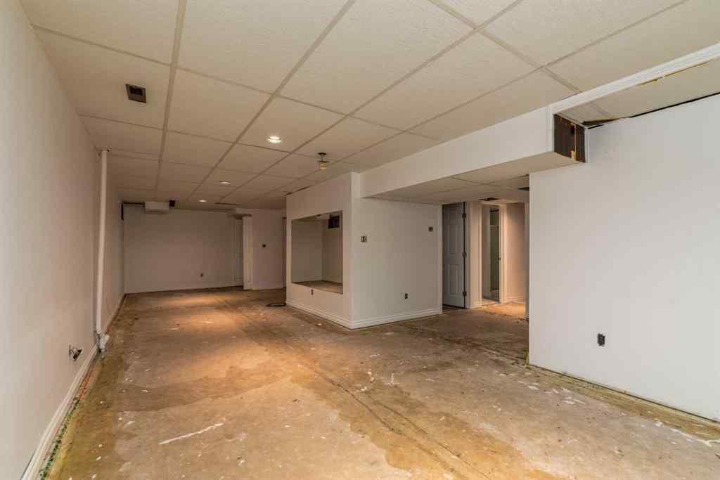 MLS® A2254363 - 5211 26 Street  in Steele Heights Lloydminster, Residential