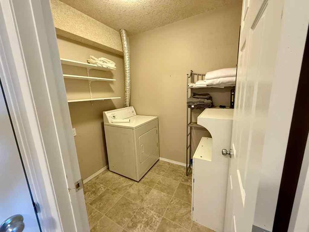 MLS® A2254372 - 4816 50 Avenue  in Breton Breton, Commercial