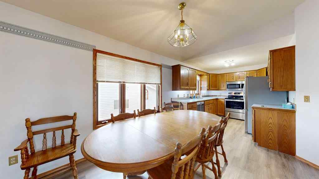 MLS® A2254377 - 6208 Spruce Drive  in Grandview Stettler, Residential