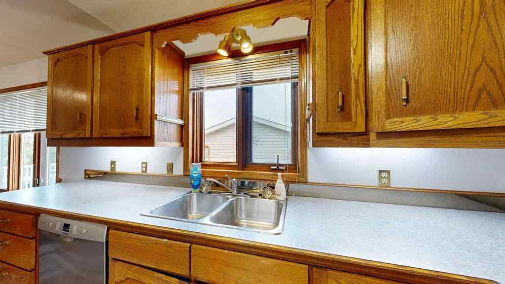 MLS® A2254377 - 6208 Spruce Drive  in Grandview Stettler, Residential