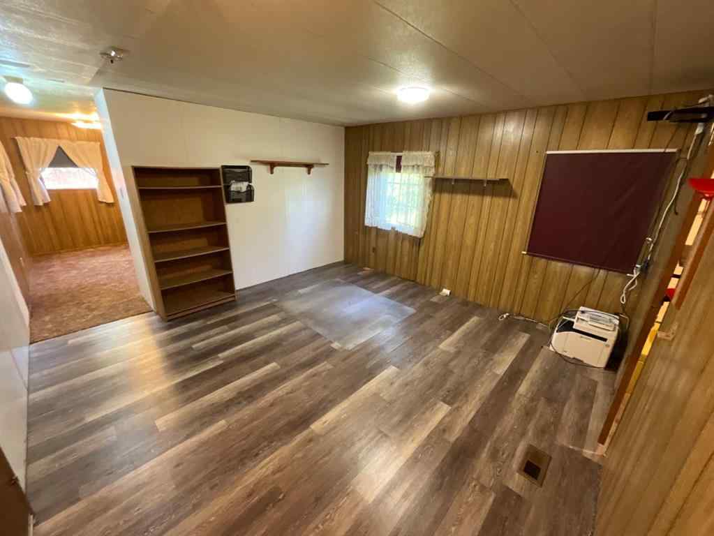 MLS® A2254382 - 4836 50 Street  in NONE Mirror, Residential