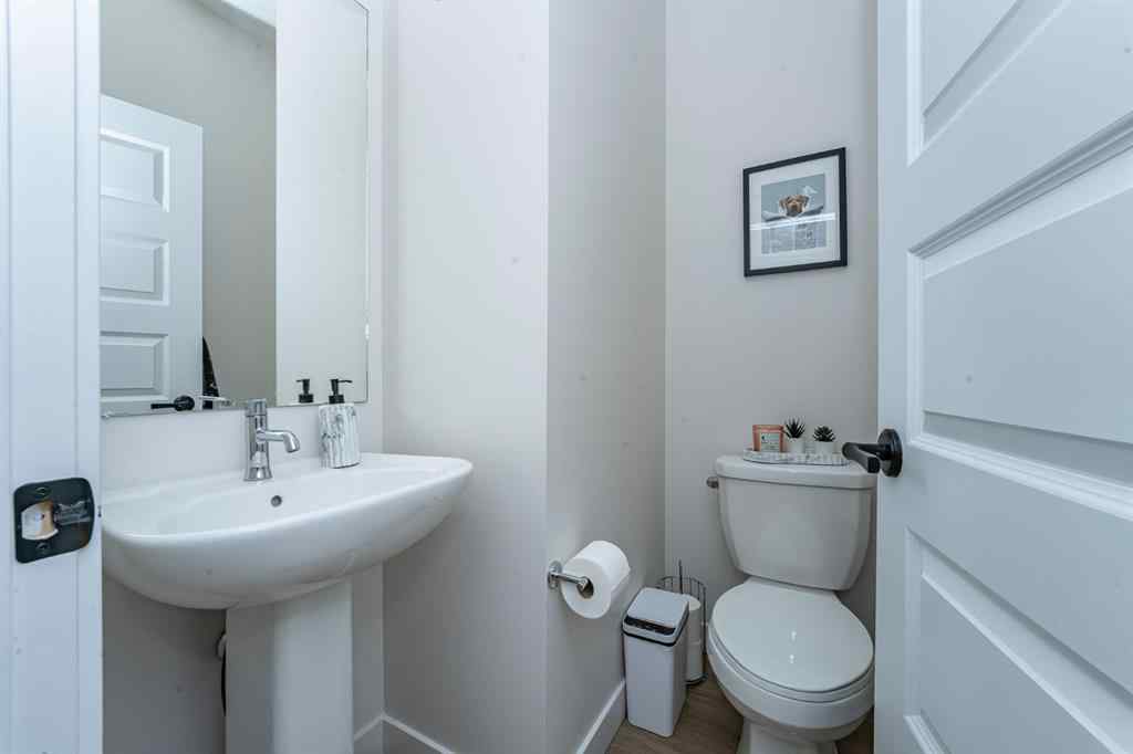 MLS® A2254390 - 52 Lewiston Drive NE in Lewisburg Calgary, Residential