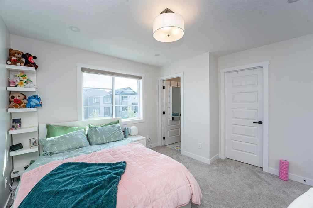 MLS® A2254390 - 52 Lewiston Drive NE in Lewisburg Calgary, Residential