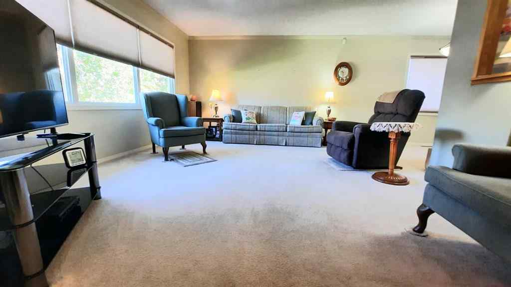 MLS® A2254391 - 414 9 Street E in Riverview Park Drumheller, Residential