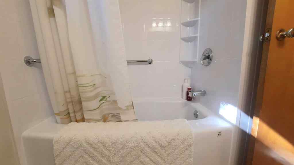 MLS® A2254391 - 414 9 Street E in Riverview Park Drumheller, Residential