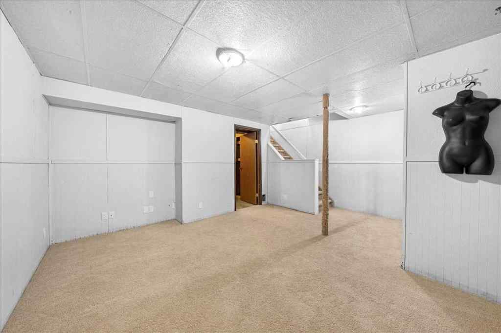 MLS® A2254395 - 61 Falmere Way NE in Falconridge Calgary, Residential