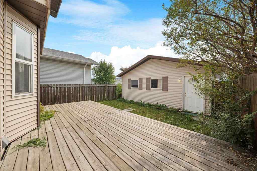 MLS® A2254395 - 61 Falmere Way NE in Falconridge Calgary, Residential