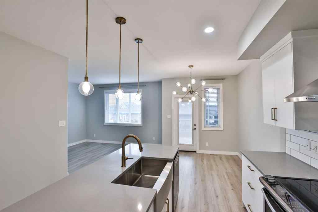 MLS® A2254397 - 526 Devonia Road W in The Crossings Lethbridge, Residential