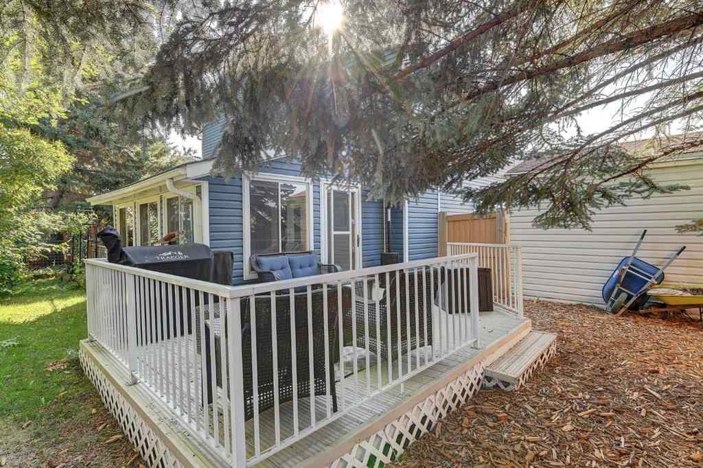 MLS® A2254398 - 6102 93 A Street  in Country Club Estates Grande Prairie, Residential