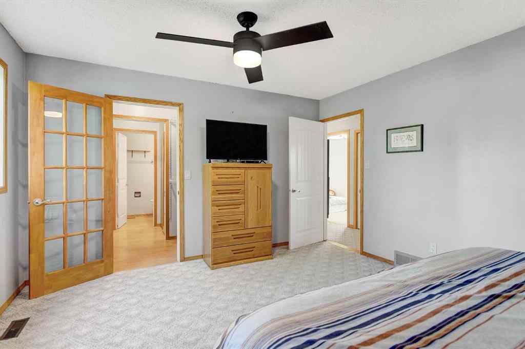 MLS® A2254398 - 6102 93 A Street  in Country Club Estates Grande Prairie, Residential