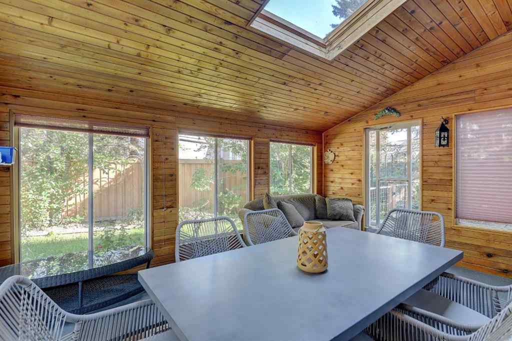 MLS® A2254398 - 6102 93 A Street  in Country Club Estates Grande Prairie, Residential