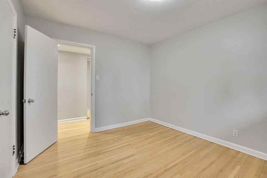 MLS® A2254399 - 3045 26A Street SW in Richmond Calgary, Residential