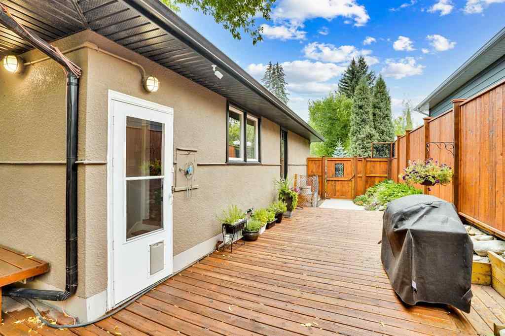MLS® A2254399 - 3045 26A Street SW in Richmond Calgary, Residential