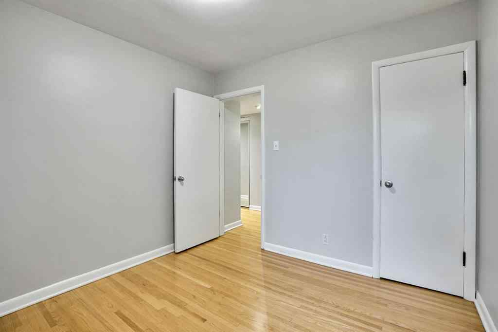 MLS® A2254399 - 3045 26A Street SW in Richmond Calgary, Residential