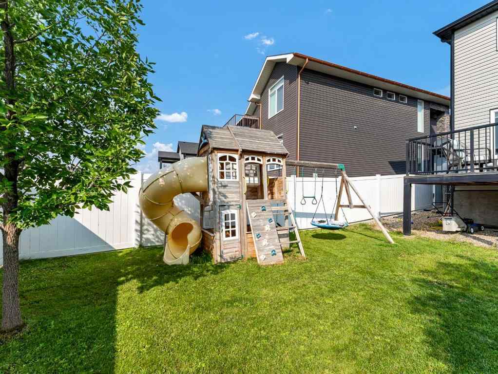 MLS® A2254402 - 47 Sterling Link SE in SE Southridge Medicine Hat, Residential