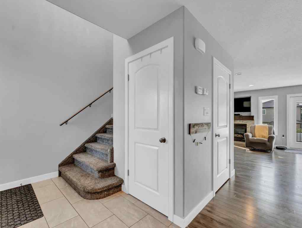 MLS® A2254402 - 47 Sterling Link SE in SE Southridge Medicine Hat, Residential