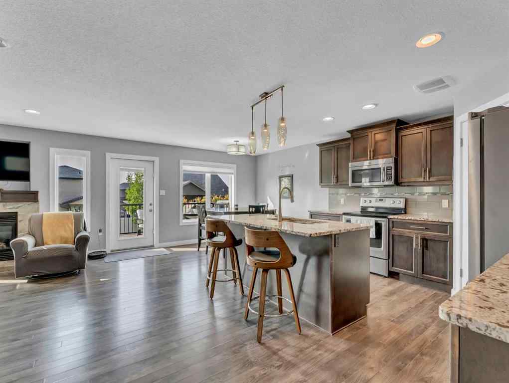 MLS® A2254402 - 47 Sterling Link SE in SE Southridge Medicine Hat, Residential