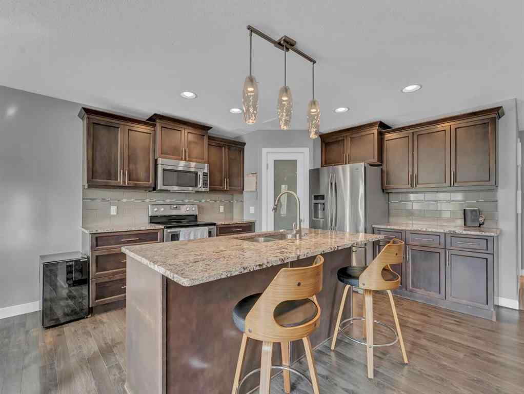 MLS® A2254402 - 47 Sterling Link SE in SE Southridge Medicine Hat, Residential