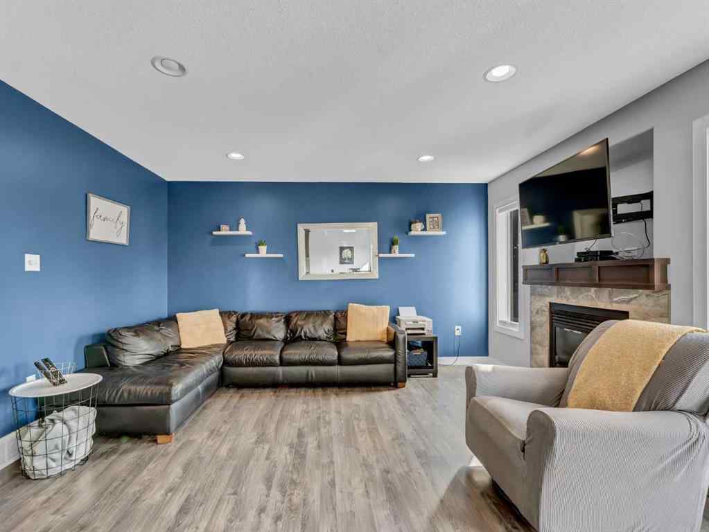 MLS® A2254402 - 47 Sterling Link SE in SE Southridge Medicine Hat, Residential