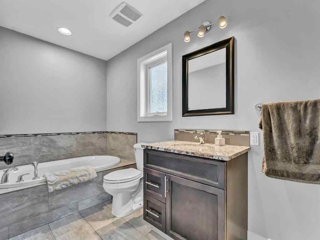 MLS® A2254402 - 47 Sterling Link SE in SE Southridge Medicine Hat, Residential
