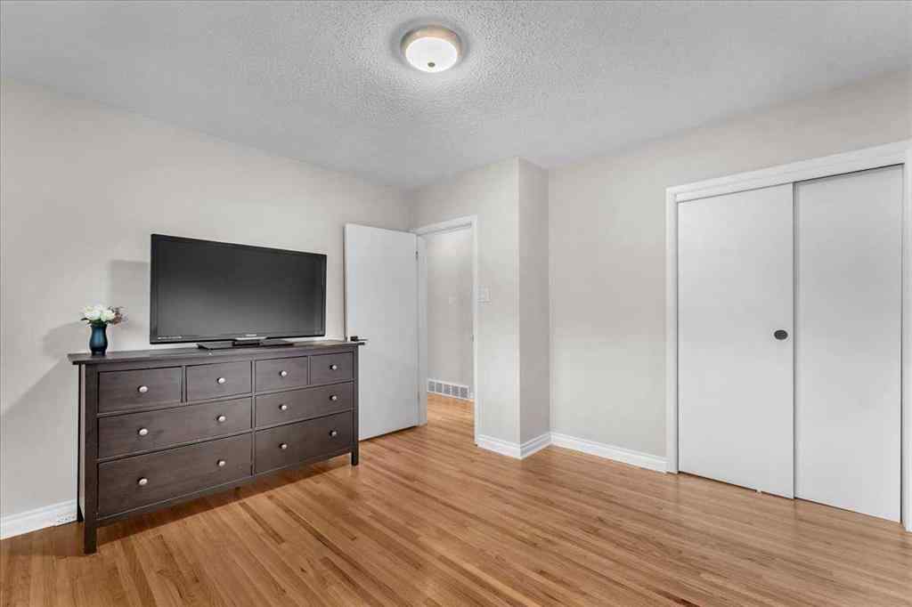 MLS® A2254403 - 85 Warwick Drive SW in Westgate Calgary, Residential