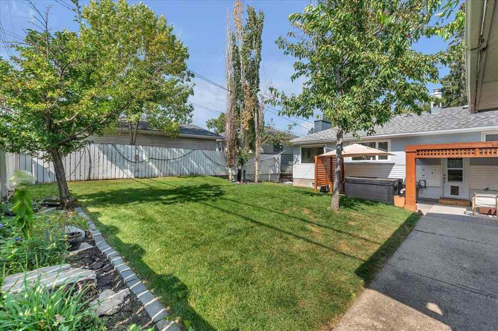 MLS® A2254403 - 85 Warwick Drive SW in Westgate Calgary, Residential
