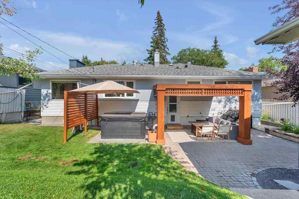 MLS® A2254403 - 85 Warwick Drive SW in Westgate Calgary, Residential