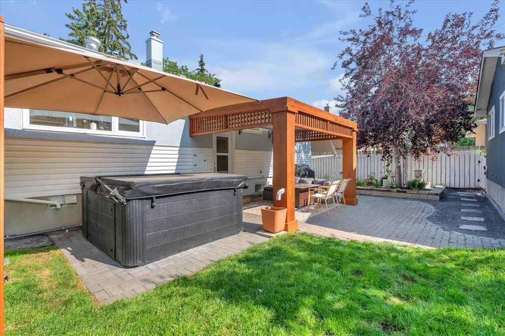 MLS® A2254403 - 85 Warwick Drive SW in Westgate Calgary, Residential