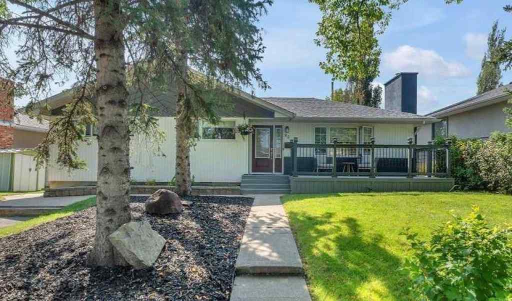 MLS® A2254403 - 85 Warwick Drive SW in Westgate Calgary, Residential